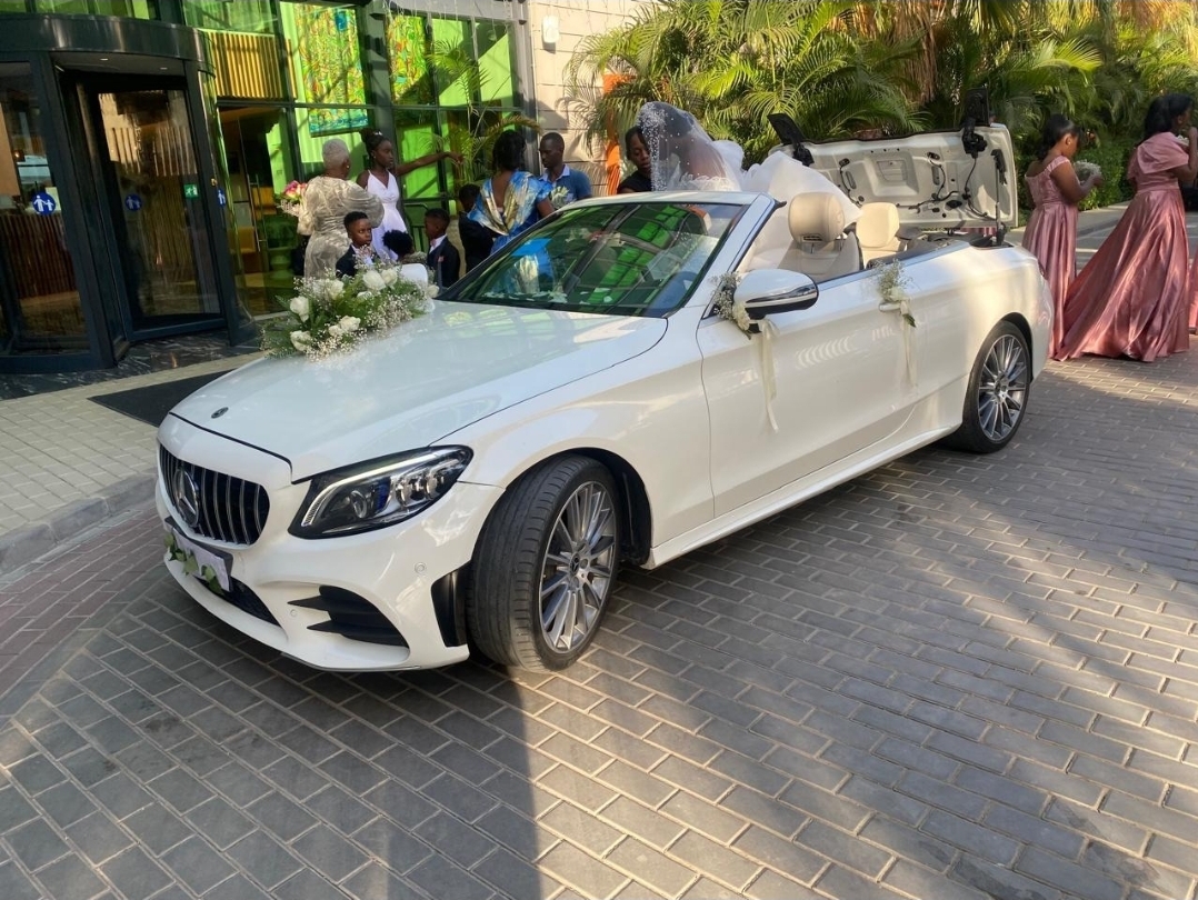 O Magno Mercedes C300 Conversível