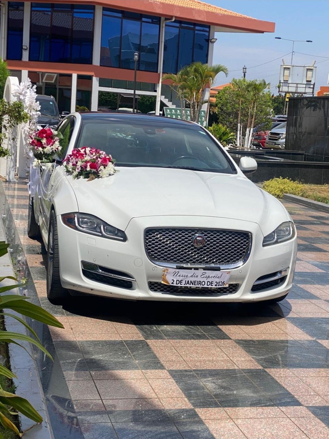 Jaguar XJR